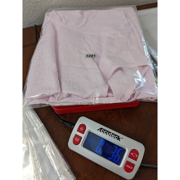 A New‎ Day Blouse Small Pink Relaxed Top Flounce Keyhole Staple Crewneck Office - Picture 9 of 9